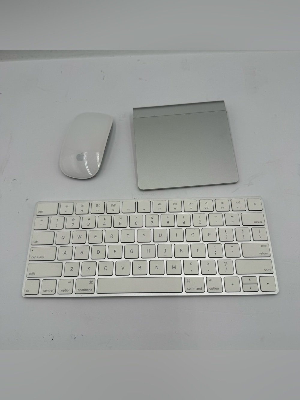 E5 Apple Wireless Keyboard (A1644) Magic Mouse (A1296) Magic Trackpad (A1339)